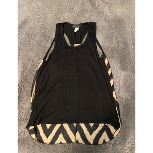 Mandees black high low chevron tank top